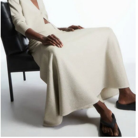 COS Asymmetric Flared Knit Maxi Skirt Beige Glitter Stretch NWT Size XS - Picture 3 of 8
